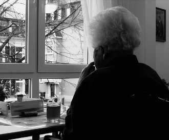 Antidepressiva verringern Suizidrisiko älterer Menschen in Pflegeheimen